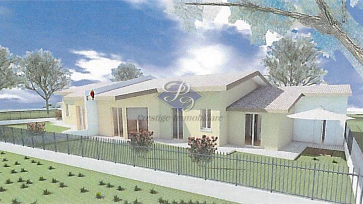 Farmhouse for sale in Vellezzo Bellini