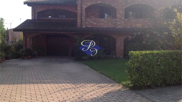 Villa Bifamiliare in vendita a Cura Carpignano