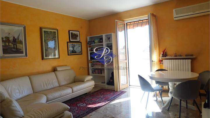 3+ bedroom apartment for sale in Pavia