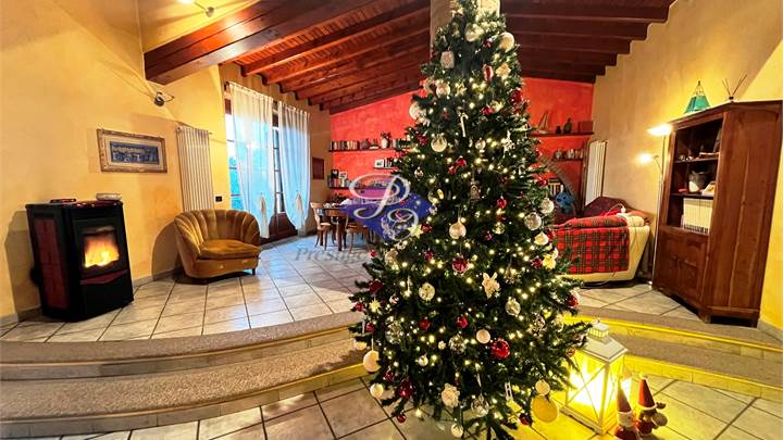 La villa dei sogni: indipendenza, verde e comfort su un unico livello