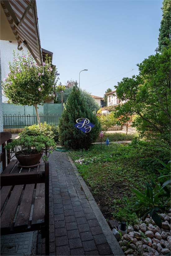 Photo 30