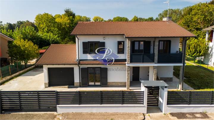 Villa unifamiliare completamente ristrutturata a due passi da Pavia